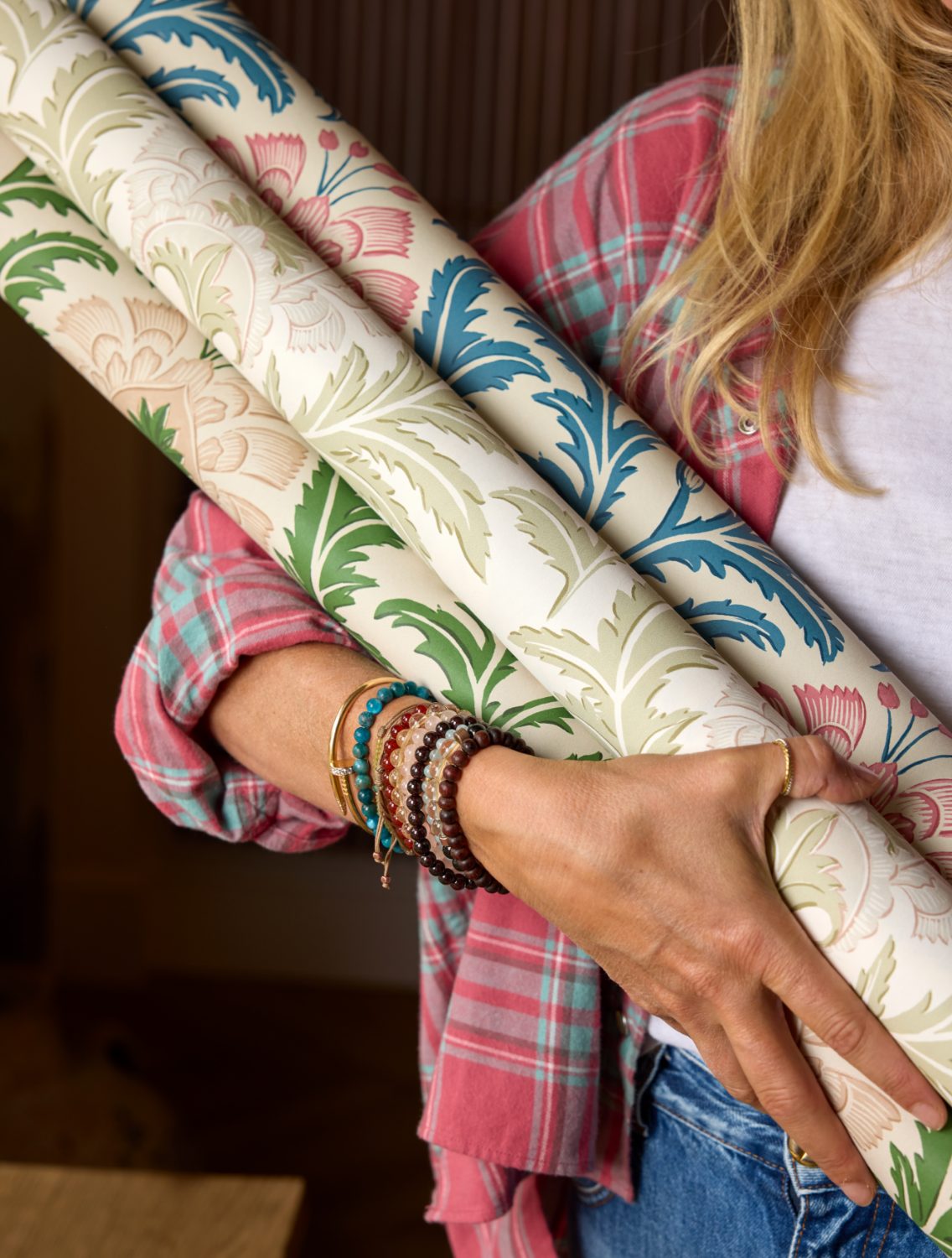 Floral wallpaper: Raine by CINNY