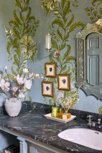 Floral trellis wallpaper in bathroom